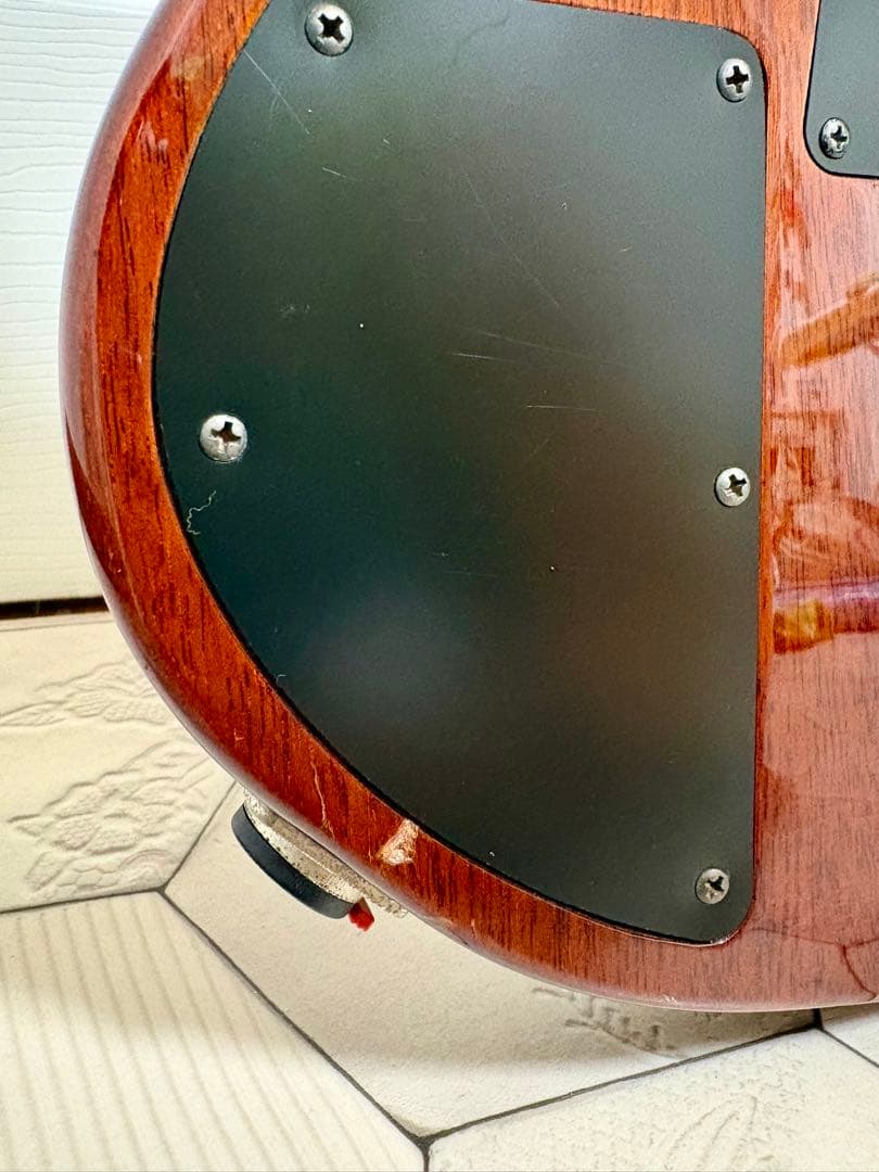 激レア 程度良いBTB775PB 杢目も良く鳴りも良い 5弦ベース ハードケース