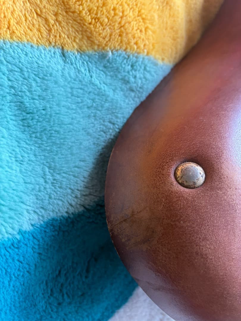 PEUGEOT （プジョー）Pacific18 レザーサドル