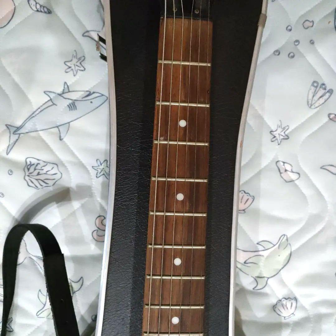 エピフォン レスポール スタジオ ブラック 黒 ケースとストラップとスペア弦付