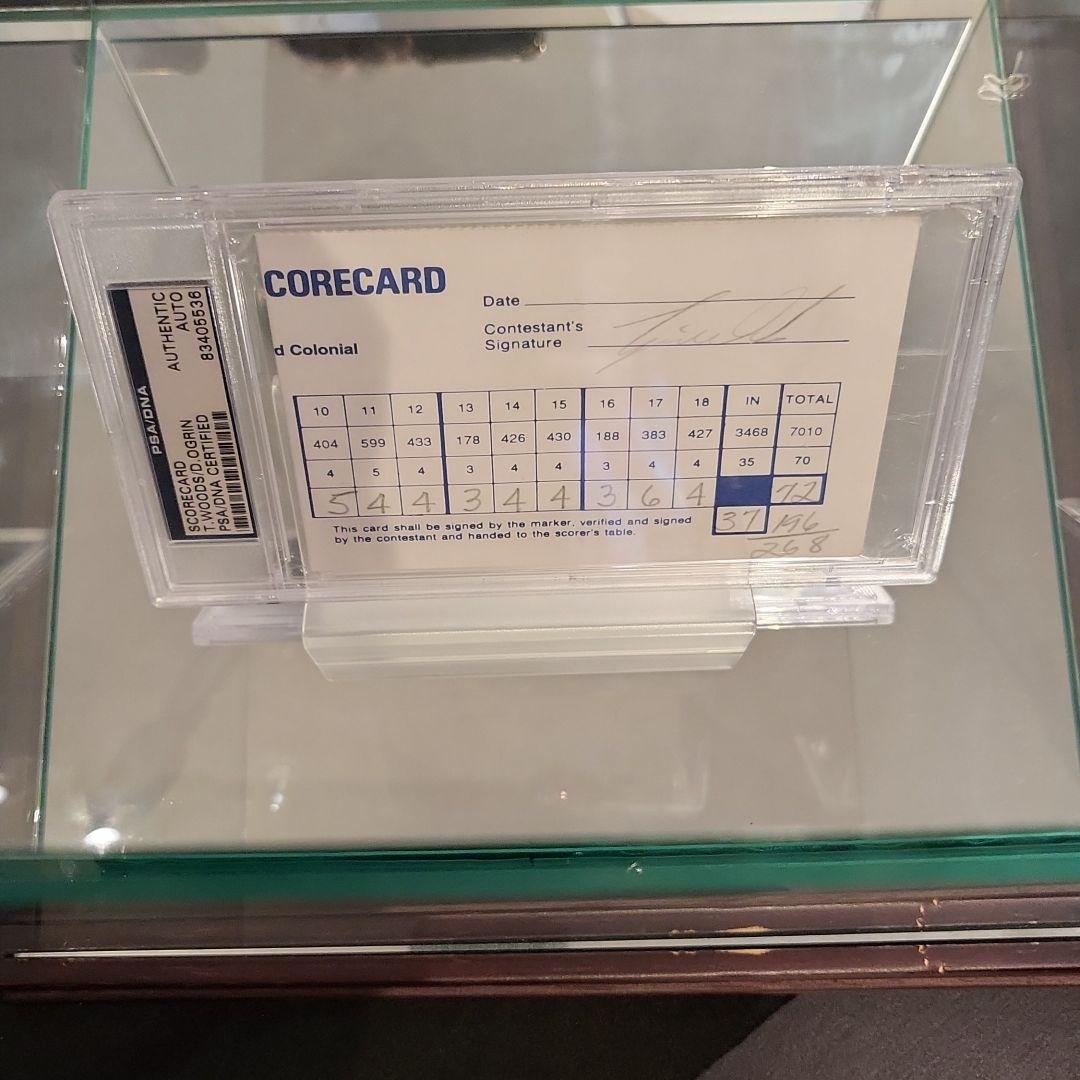 タイガーウッズ直筆サインスコアカード