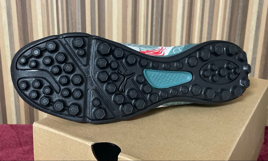 PUMA evespeed 龍 ドラゴンデザイン サッカーシューズ 27cm