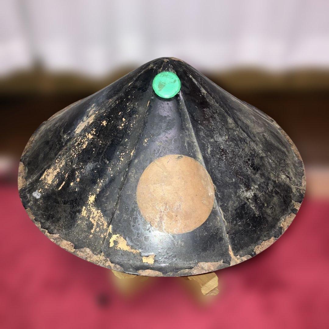 八枚　鐵漆塗八枚張陣笠