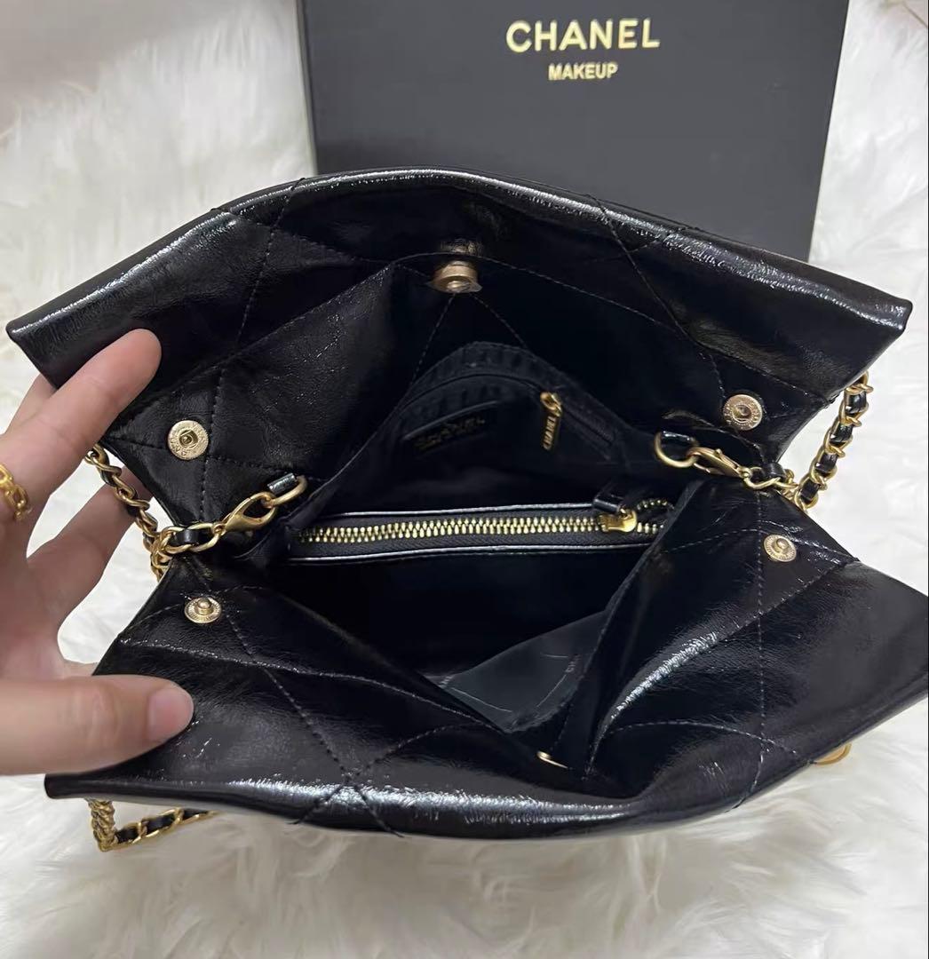 CHANEL ノベルティ チェーンバッグ パール ポーチ付き　箱付き