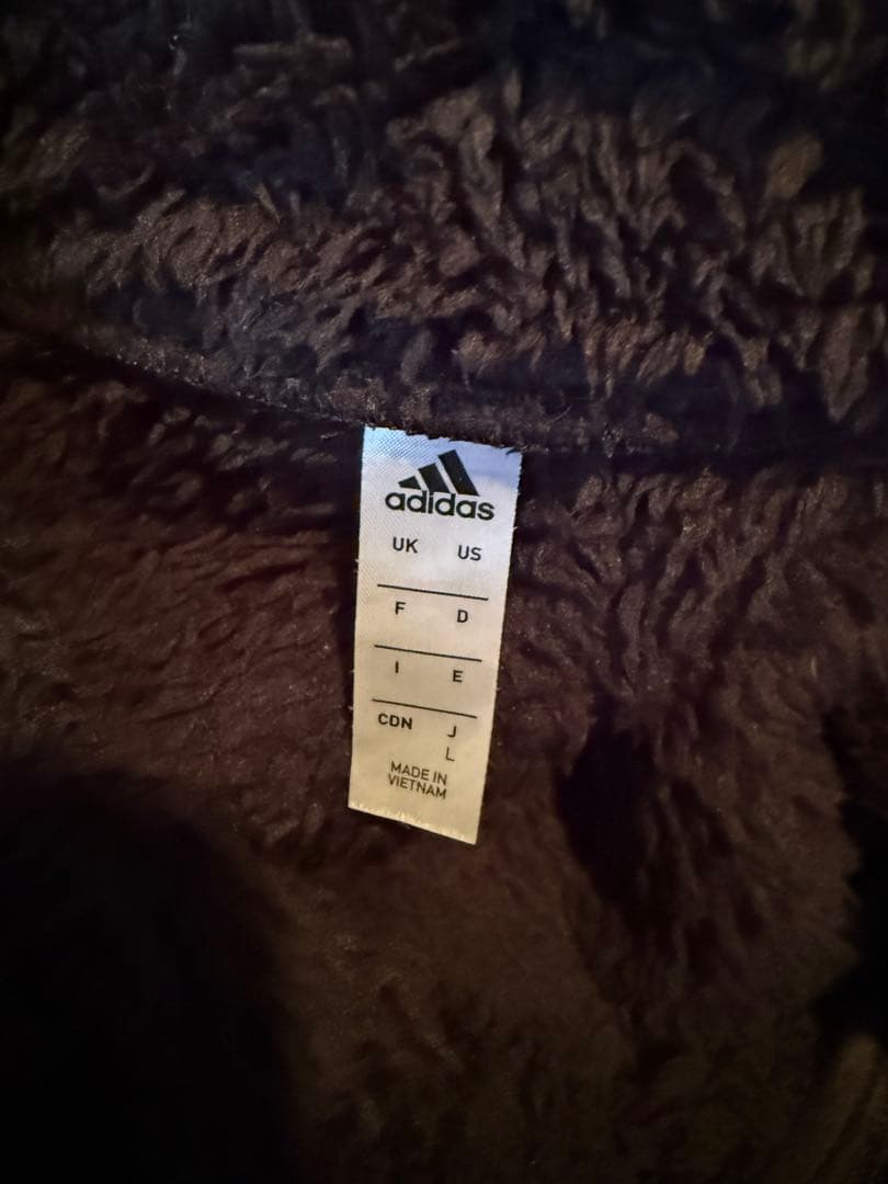 adidas ブラック フリース もこもこセットアップ