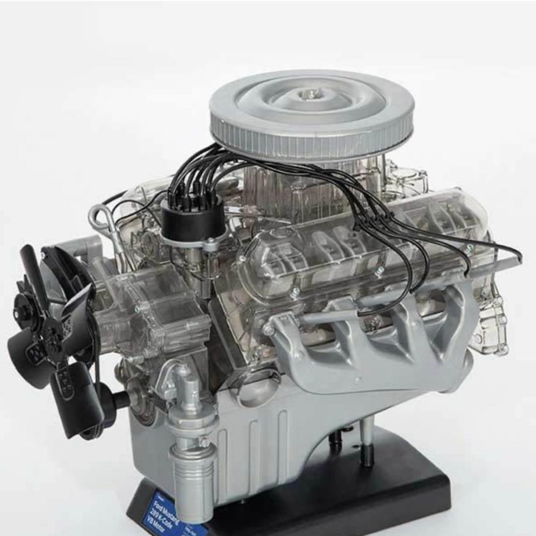6974【未組立て】フォード マスタング V8 エンジン モデルキット 1:3