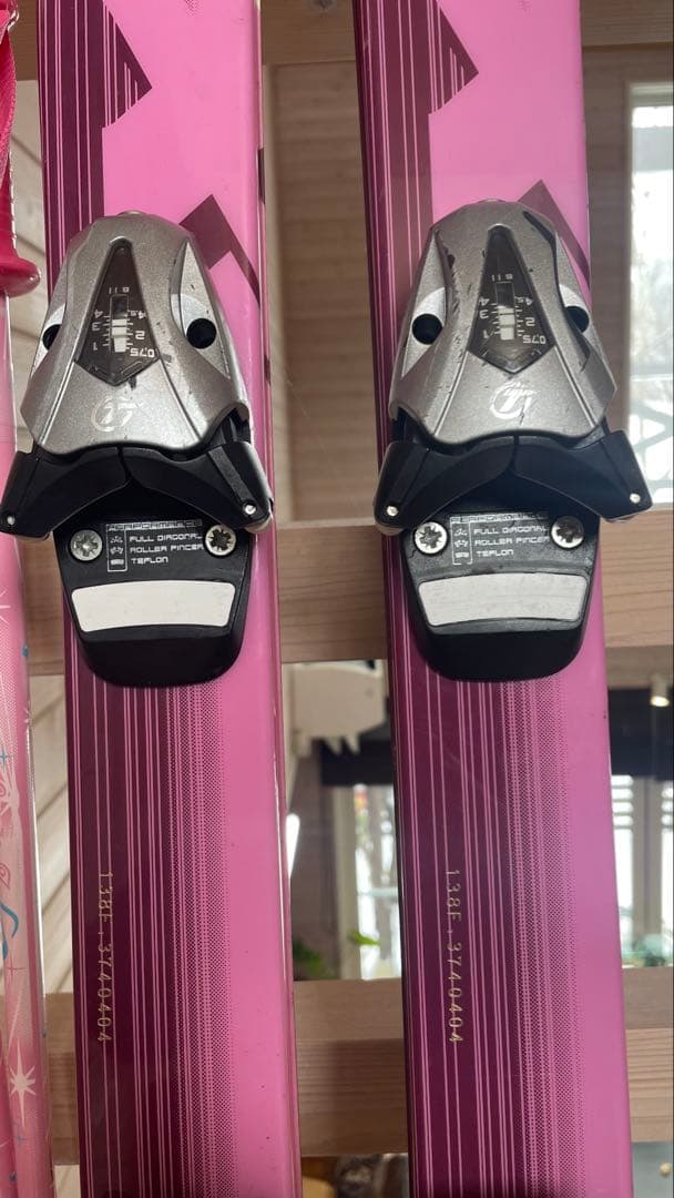 XERESスキー板セット子供ジュニア女の子ピンク ストック小学生138cm