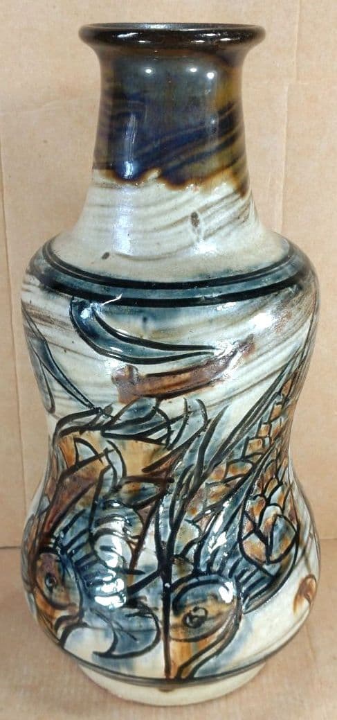 れれれ【本物保証】金城次郎 魚紋嘉瓶 共箱 栞 人間国宝 壷屋焼 美品