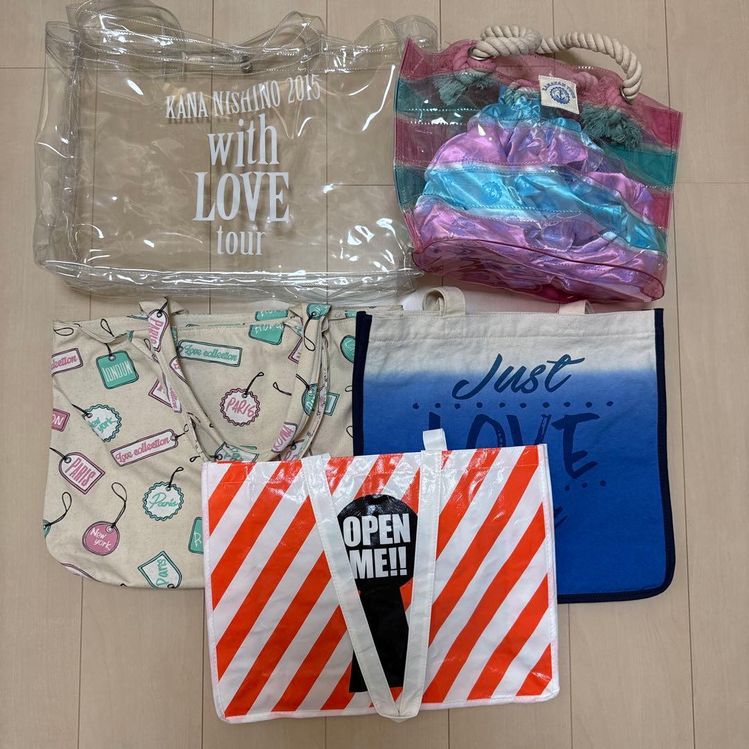 西野カナ　コンサートグッズ
