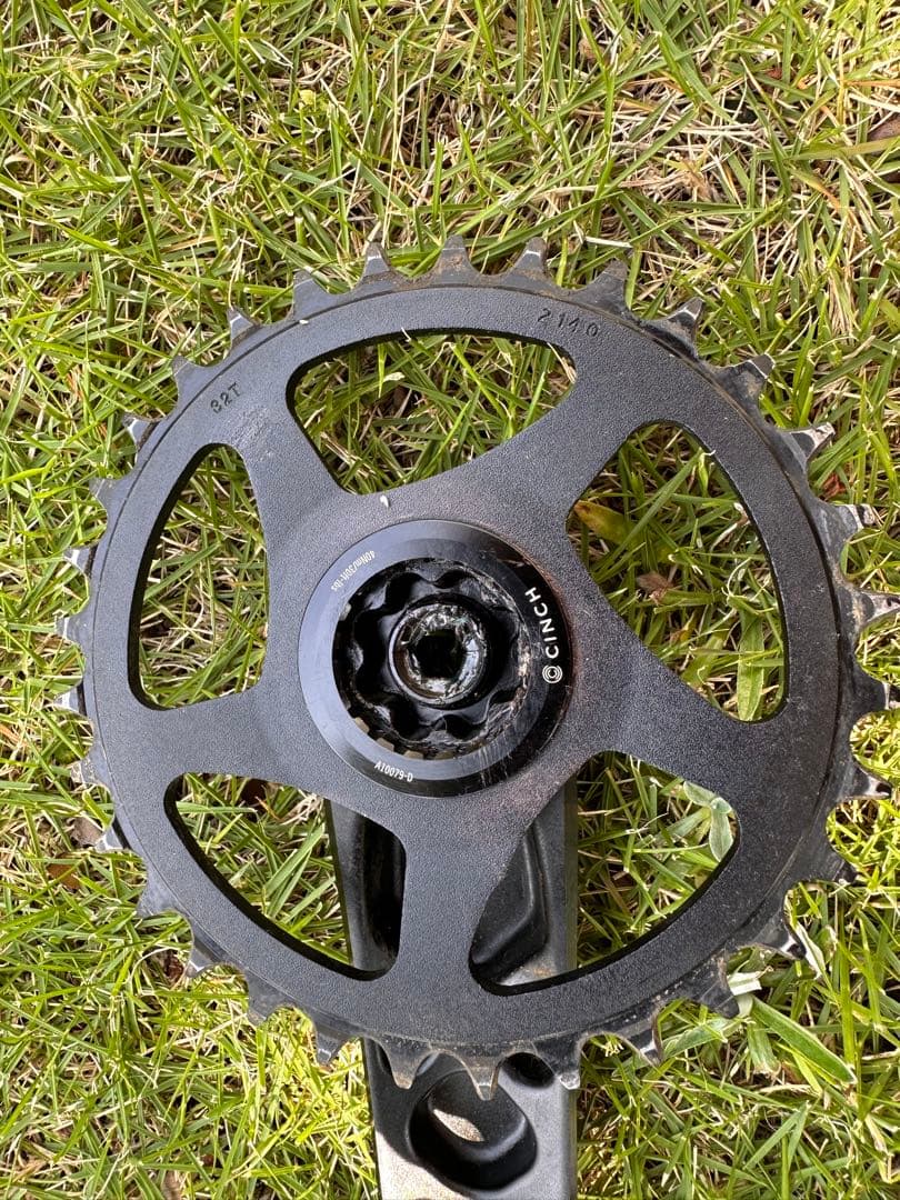 RACEFACE Turbine / Cinch クランクセット 32T