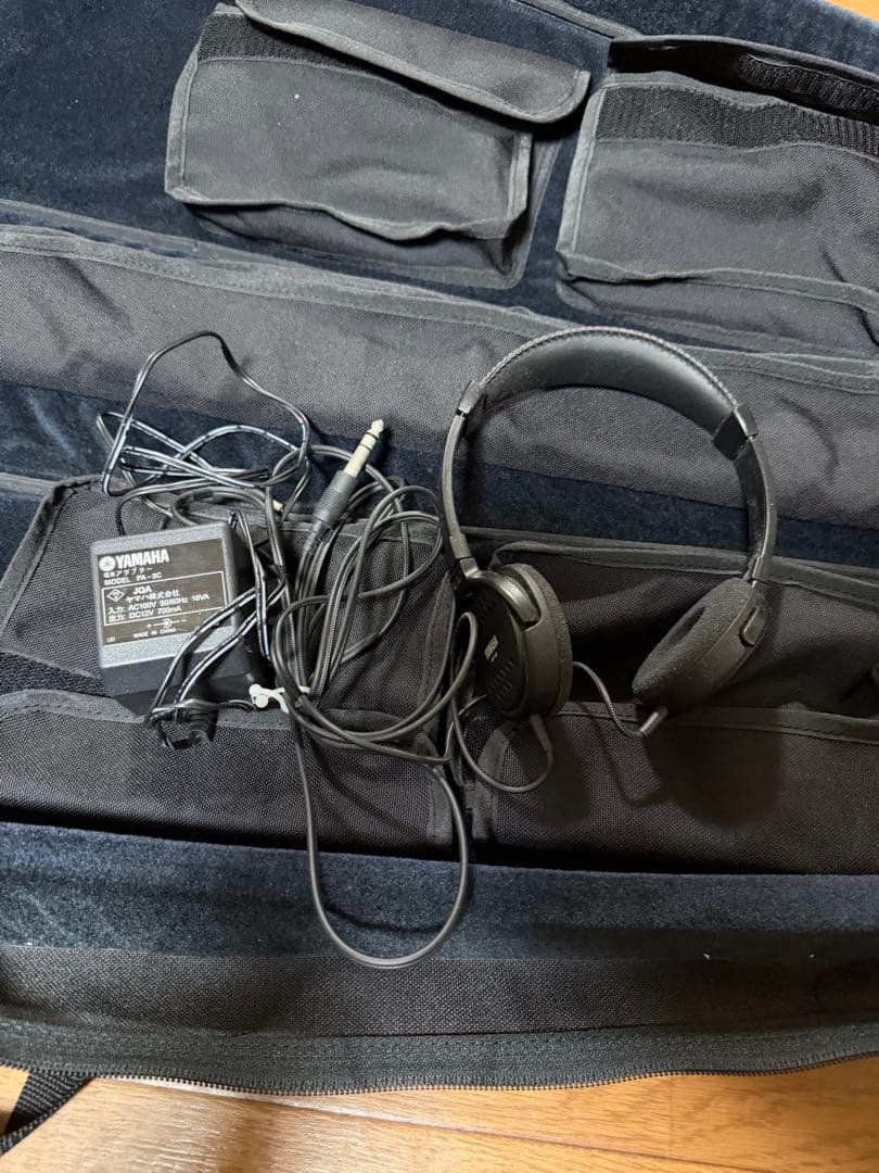 サイレントチェロSVC200 ヤマハ　弓付き