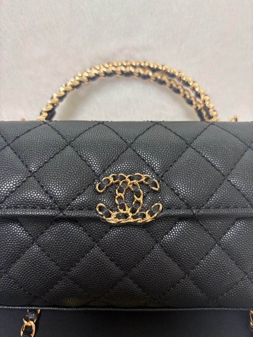 CHANEL ブラック キルティング バッグ