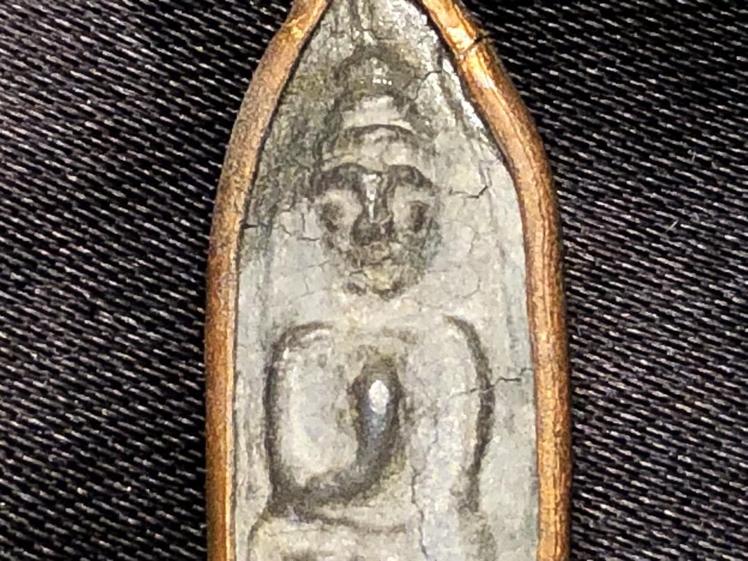 【 プラ・リーラ（遊行仏）】 พระลีลา　石仏/携行仏/スコタイ朝