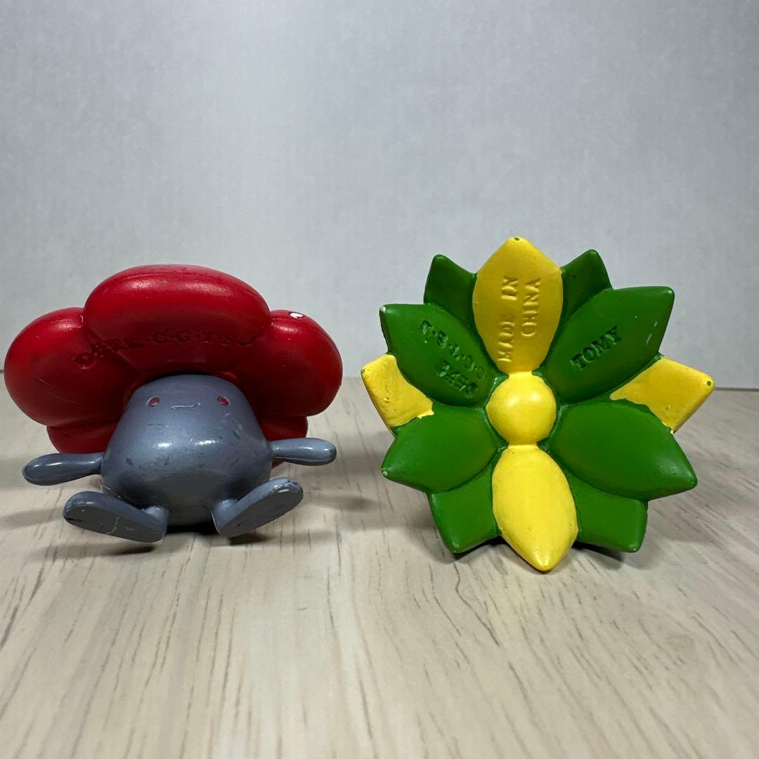 【希少】モンコレ初期4点セット　ナゾノクサ　クサイハナ　ラフレシア　キレイハナ