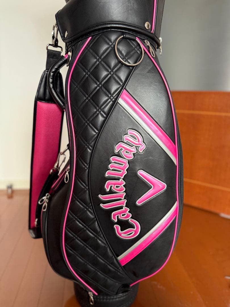 美品　Callaway キャディバッグ 黒/ピンク