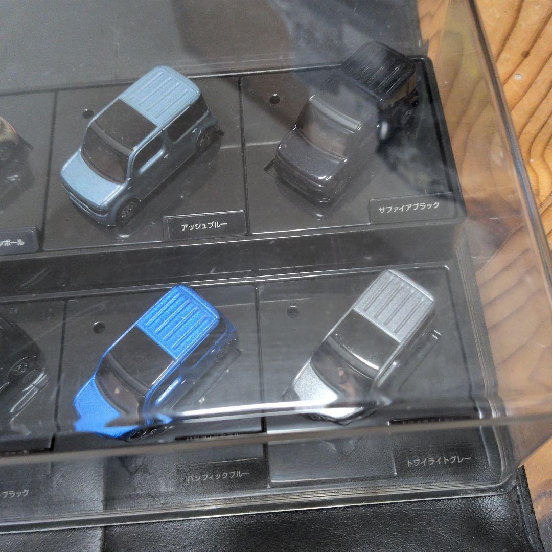 日産キューブ　カラーサンプルトミカ　フルセット