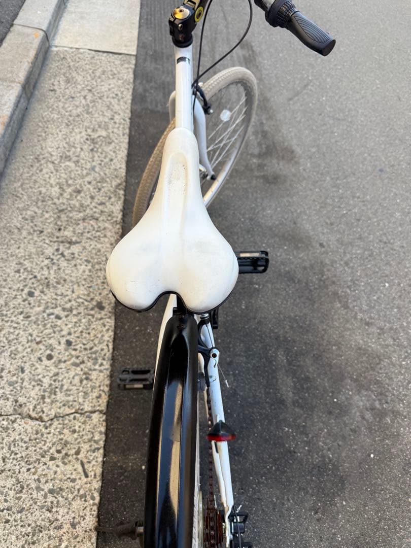 144 自転車 大阪市 【引取り限定】 26インチ 変速付き クロスバイク