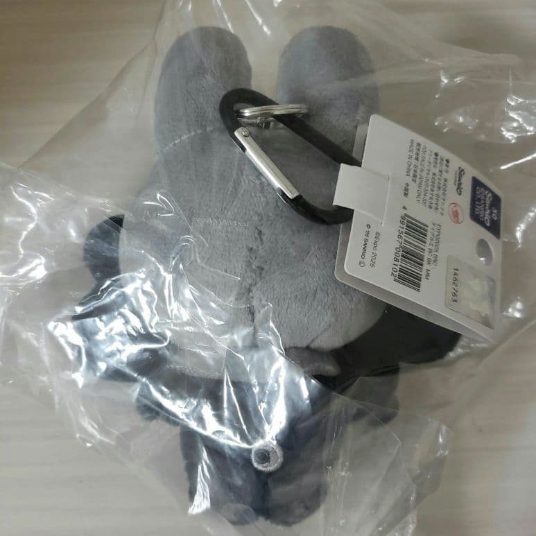 新品・タグ付・未開封★サンリオ 黒 ミャクミャク★カラビナ付き ぬいぐるみ★7点