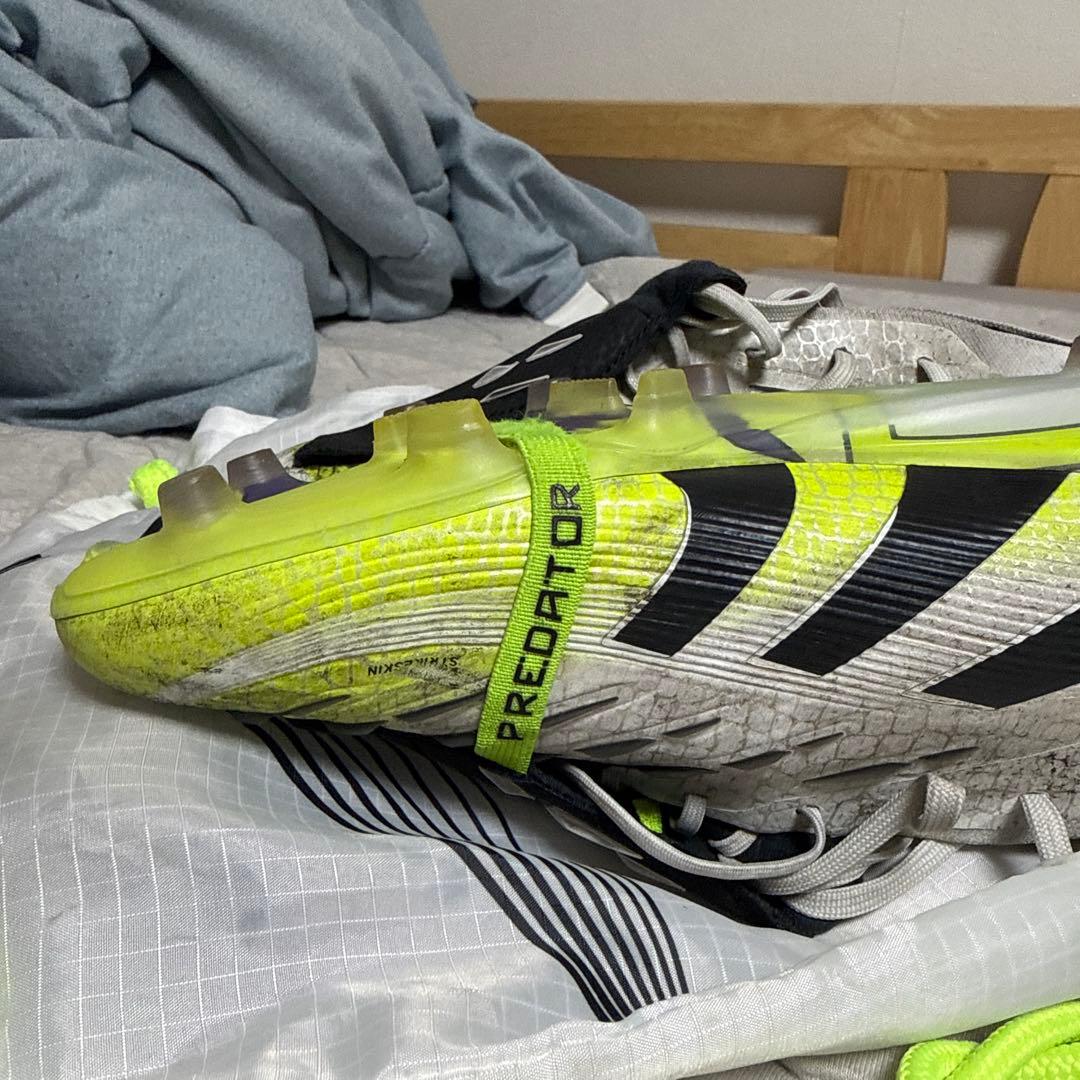 Adidas Predator スパイクシューズ