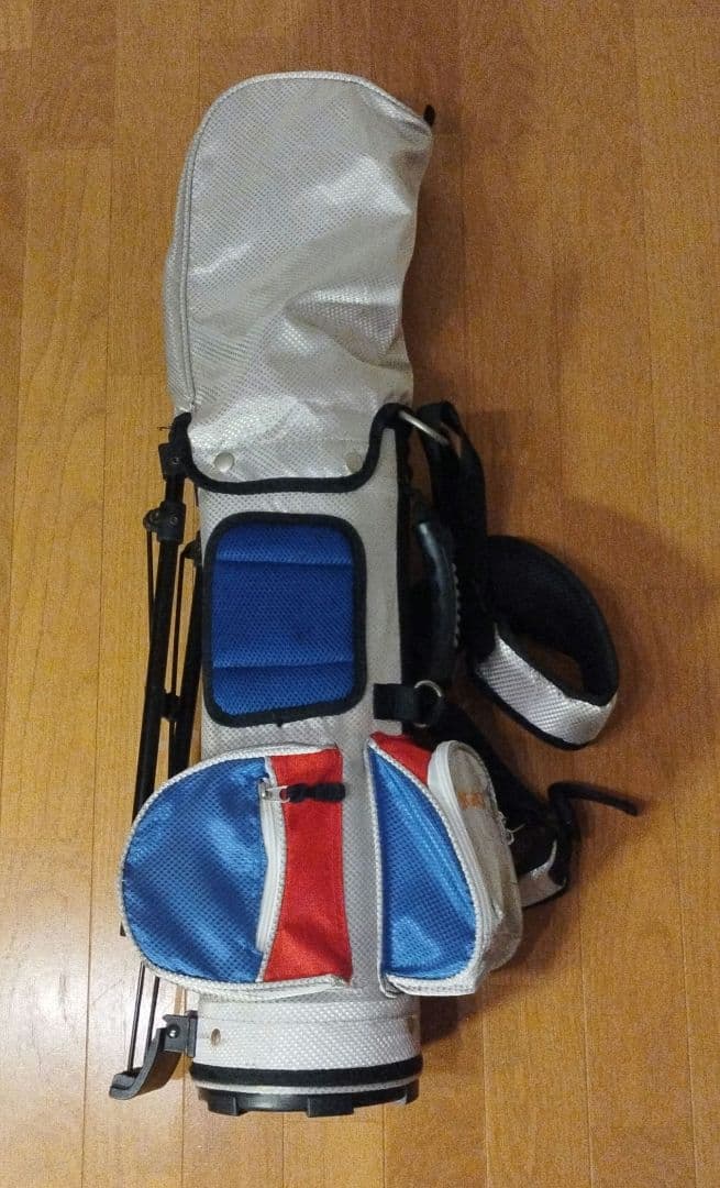 IGNIO イグニオ ジュニアゴルフクラブセット グラブ3本 バッグ 6〜8歳用