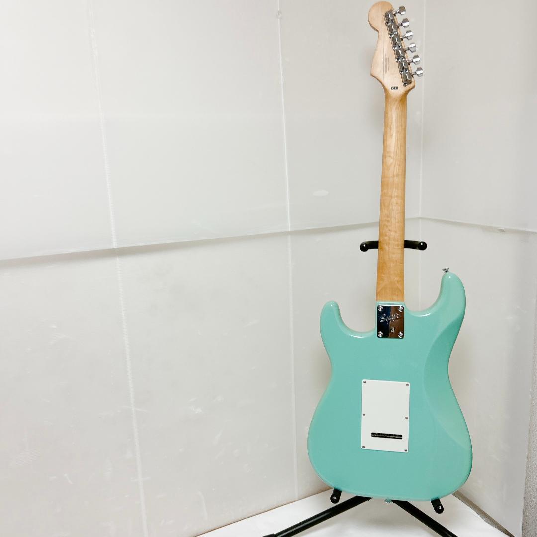 美品 Squier スクワイヤー Stratocaster サーフグリーン