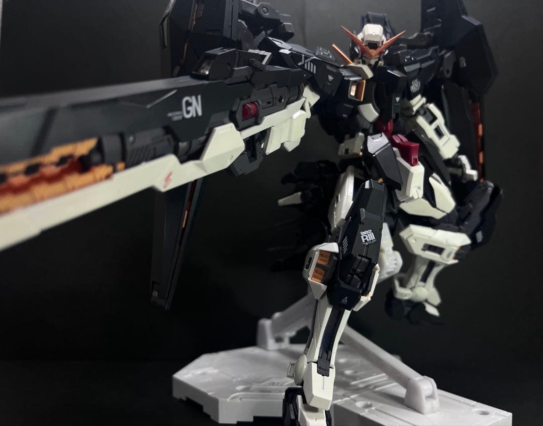 ガンプラ塗装済み完成品　mg ガンダムデュナメス リペアIII
