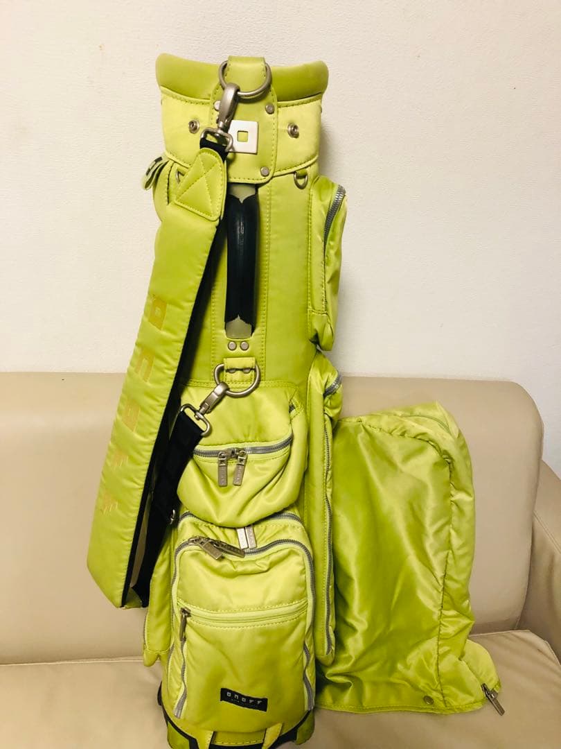 【送料込み】廃盤人気商品　ONOFF オノフ 8.5型 ゴルフ キャディバッグ