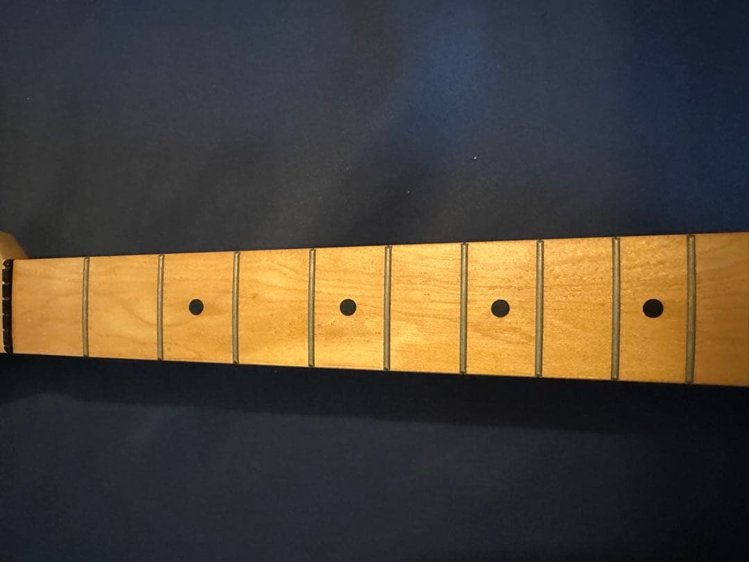 左利き用　Squier by Fender スクワイヤー　フェンダー