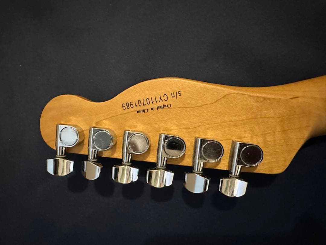 左利き用　Squier by Fender スクワイヤー　フェンダー