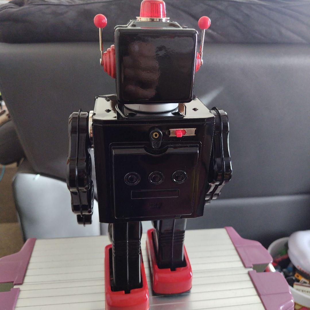 メタルハウス ブリキテレビロボット