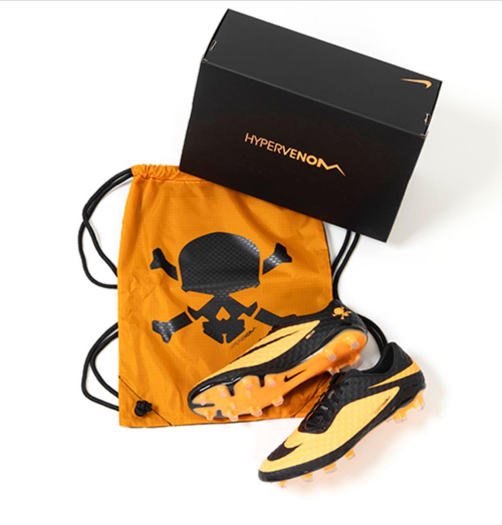 サッカースパイクナイキハイパーヴェノム