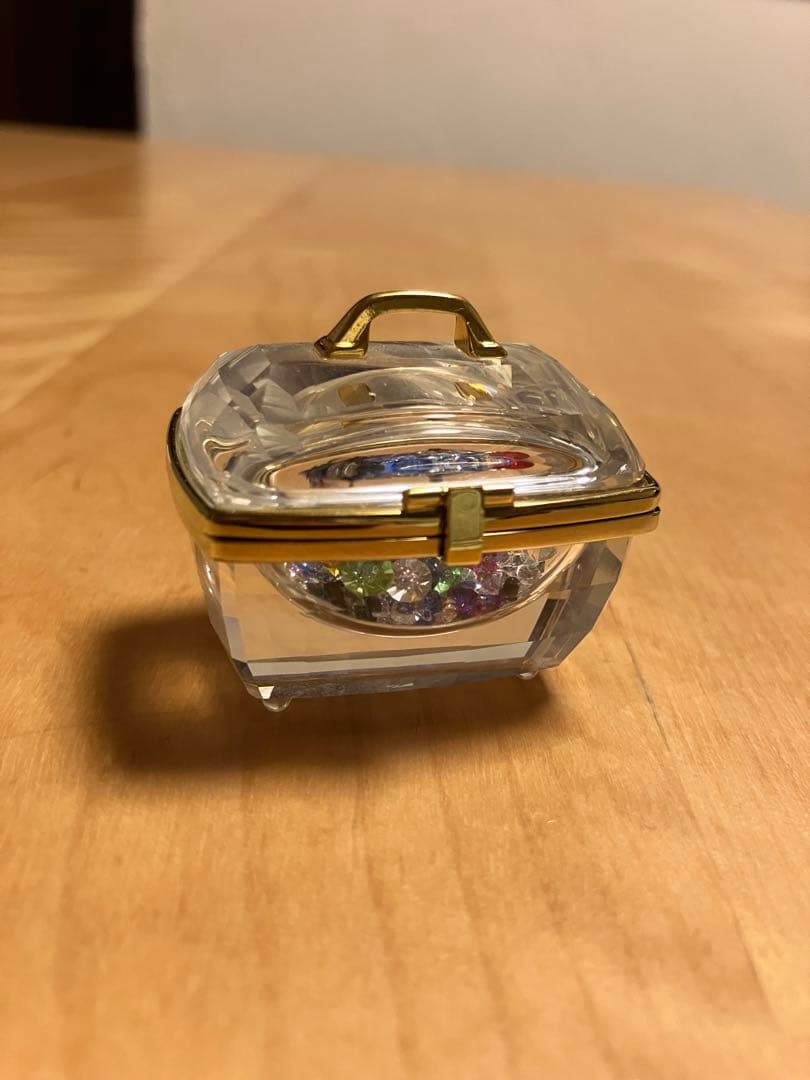 スワロフスキー社　クリスタルメモリーズ　シークレッツ　宝箱