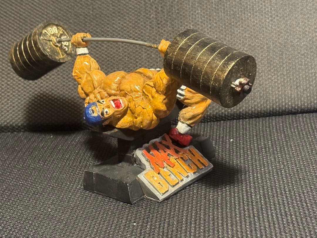 ボディビルフィギュア