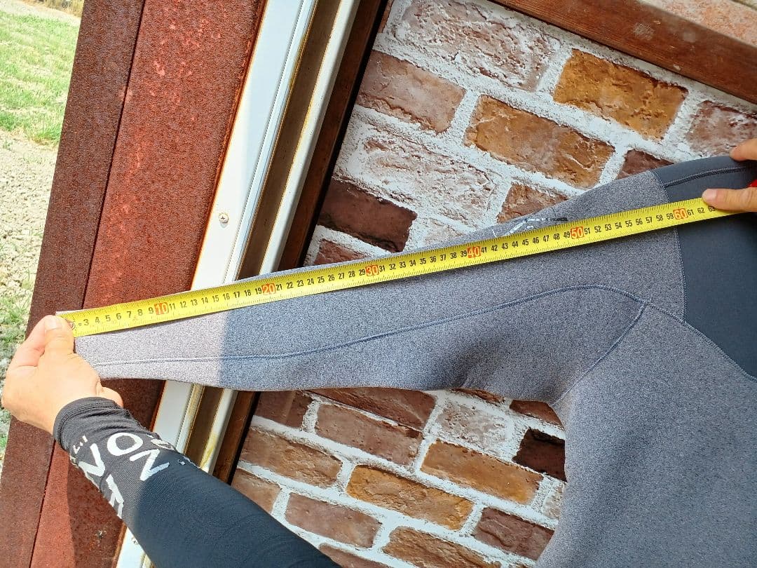 極美品『view』セミドライスーツグレー ネックエントリー 首バンド付