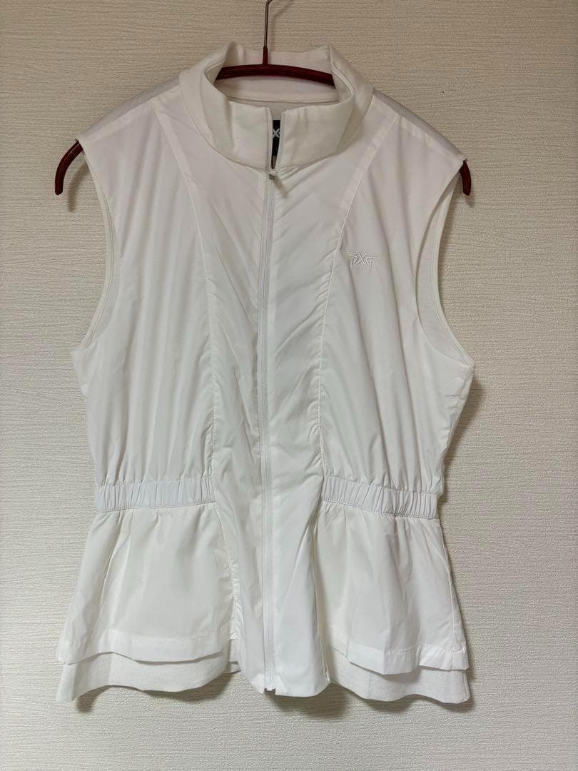 ラスト１点＆最終値下・PXG ゴルフペップラムベスト⚫︎白異素材MIXデザイン