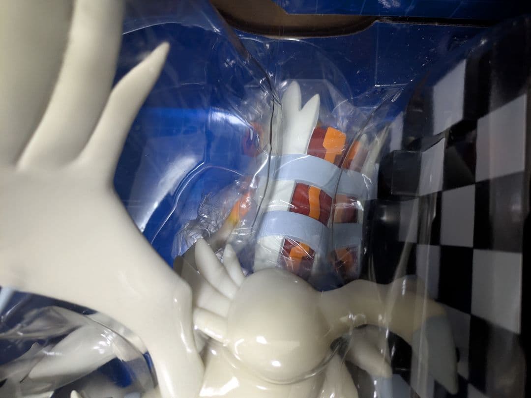 希少　ポケモンわくわくゲットくじ2011レシラムフィギュア賞(ホワイト)