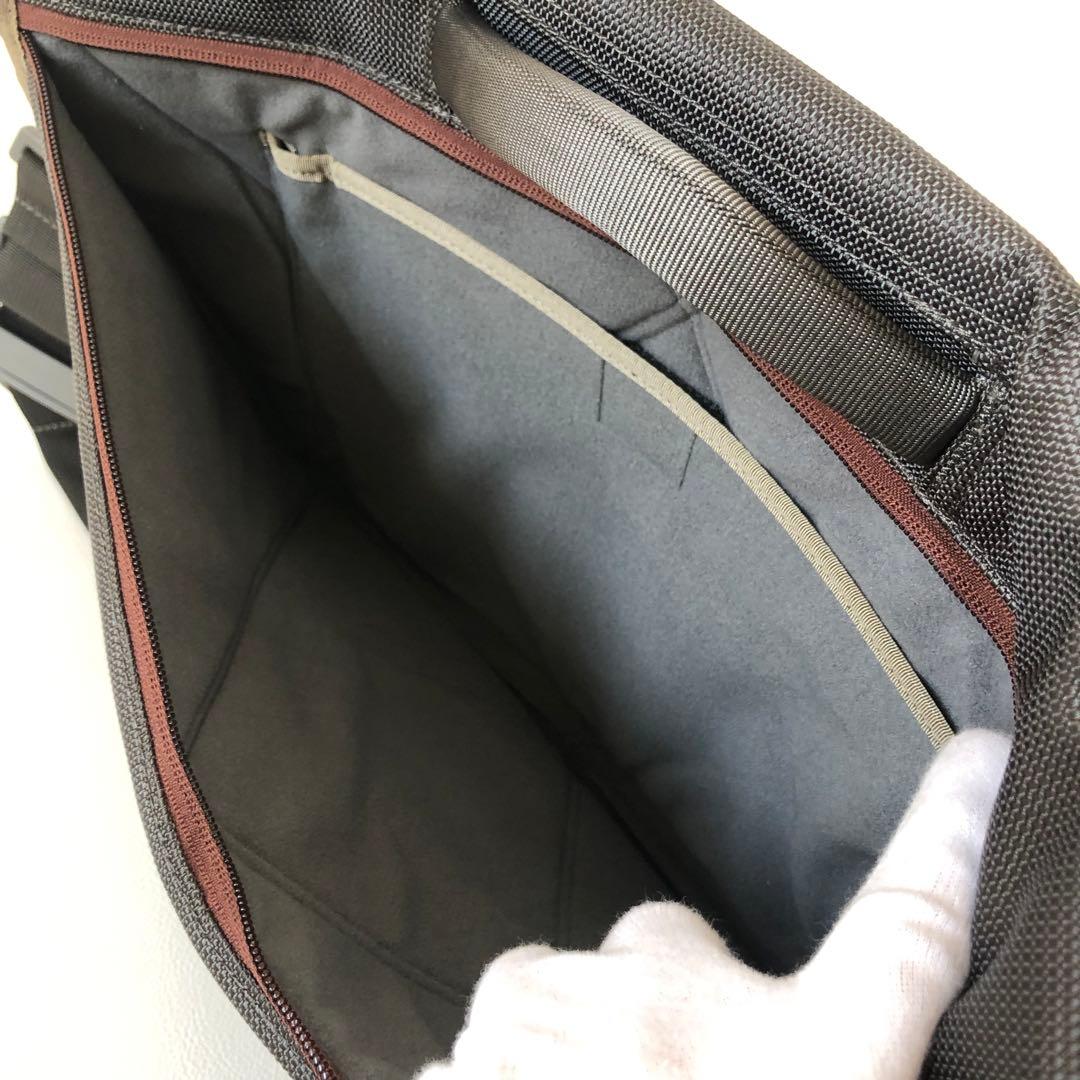 【極美品】TIMBUK2 PC収納 メッセンジャーバッグ グレー 希少廃盤モデル