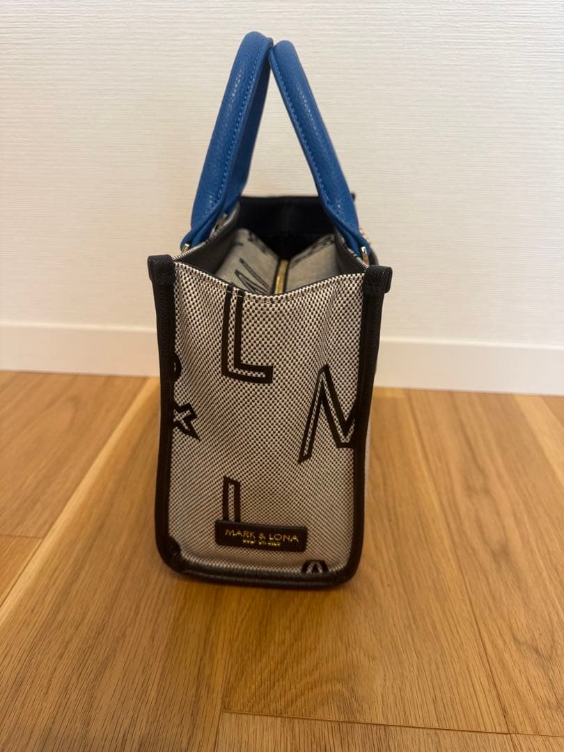 マークアンドロナ　カードバッグ　美品