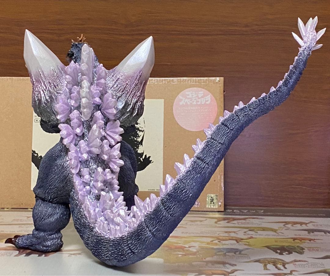 海洋堂 スペースゴジラ レジンキャストキット完成品 原型製作 酒井ゆうじ