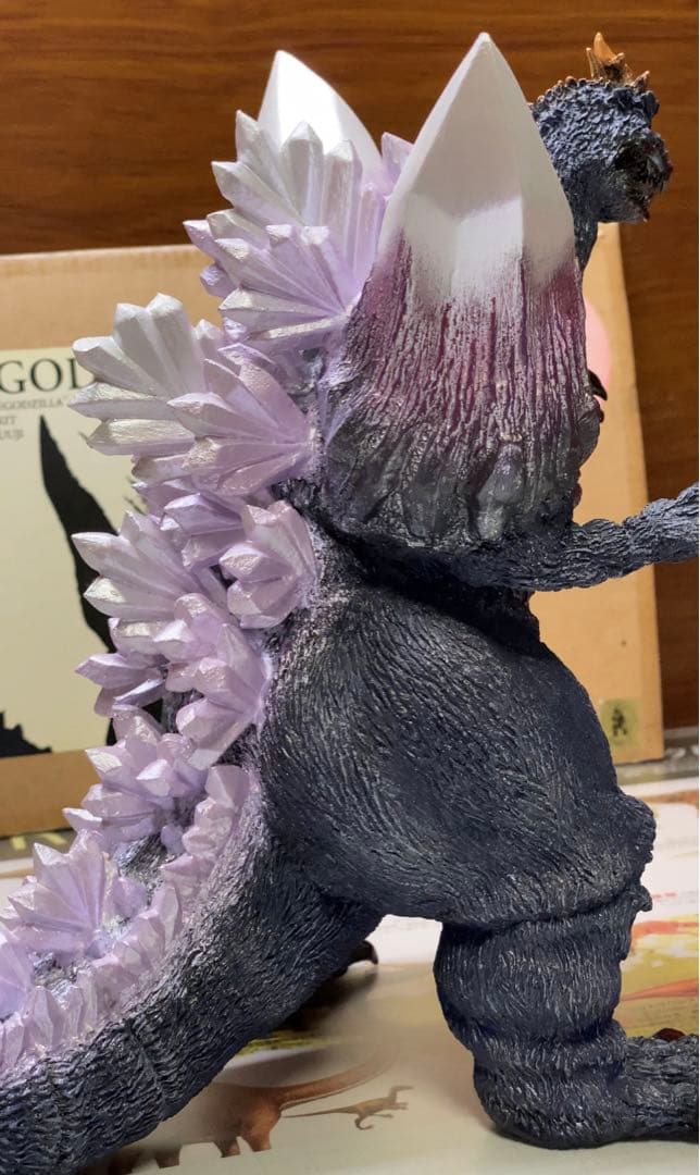 海洋堂 スペースゴジラ レジンキャストキット完成品 原型製作 酒井ゆうじ