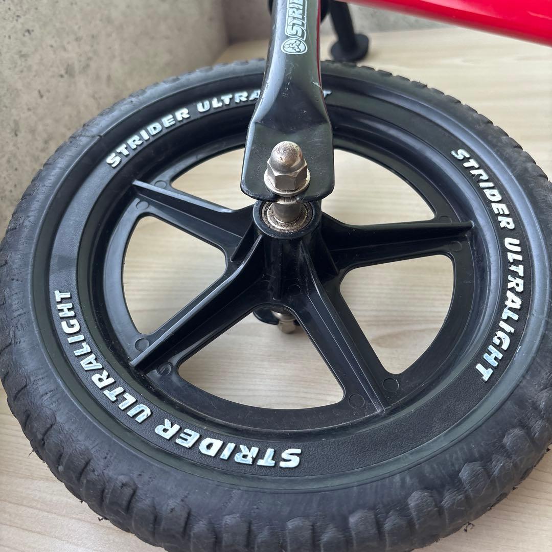 ゆ*き様 STRIDER 12 バランスバイク スポーツ レッド　日本正規品