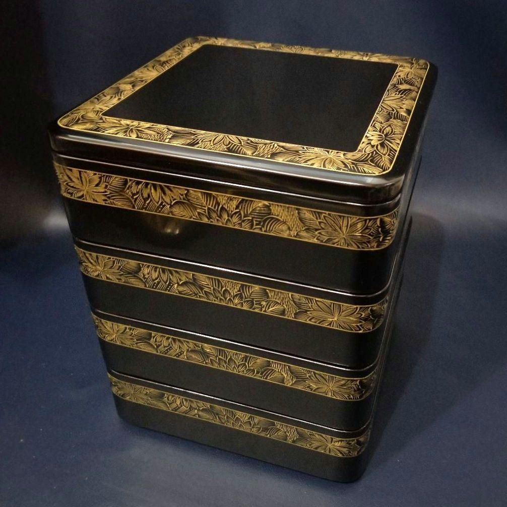 美品 輪島塗 布着本堅地 四段重 黒漆 極上菊花 沈金 蒔絵 重箱