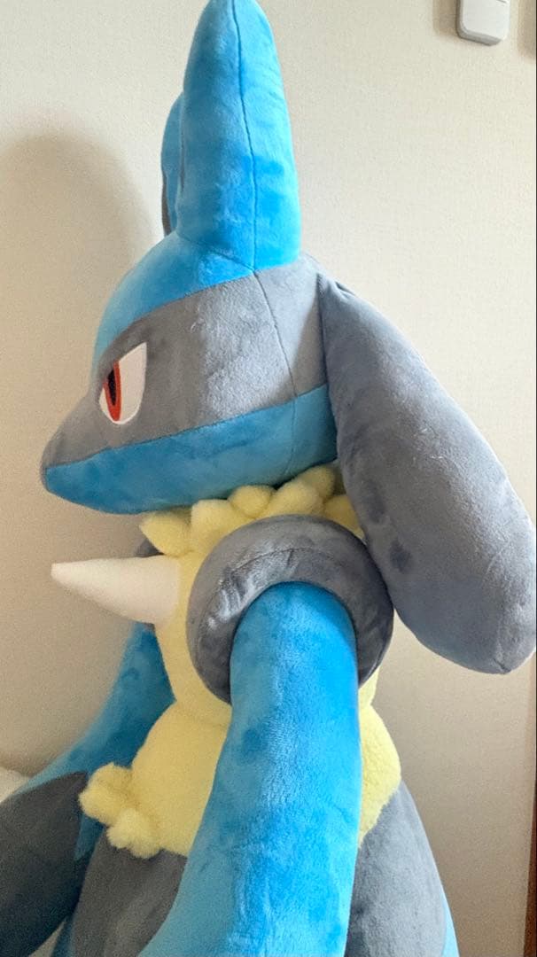 等身大 ルカリオぬいぐるみ タグ付き