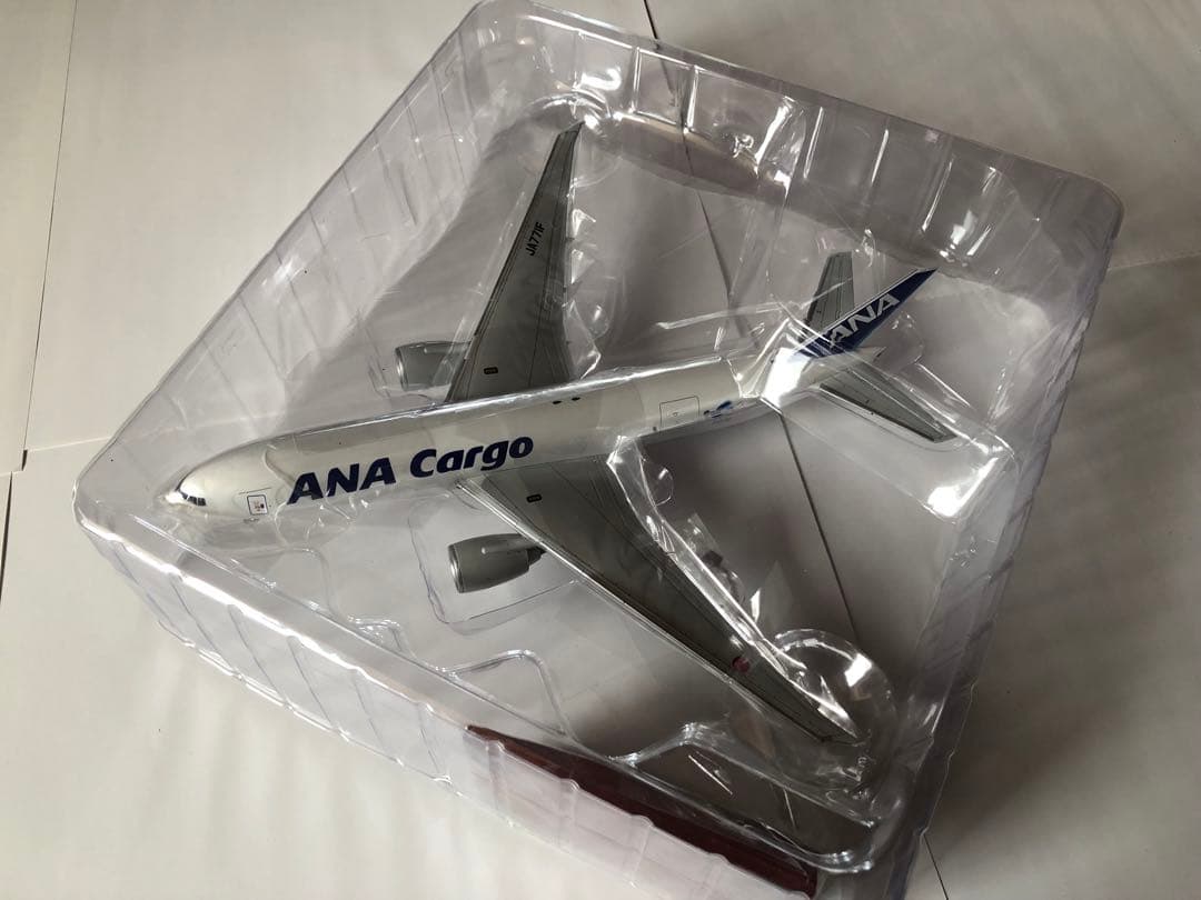 全日空商事　1/200 ANA B777F