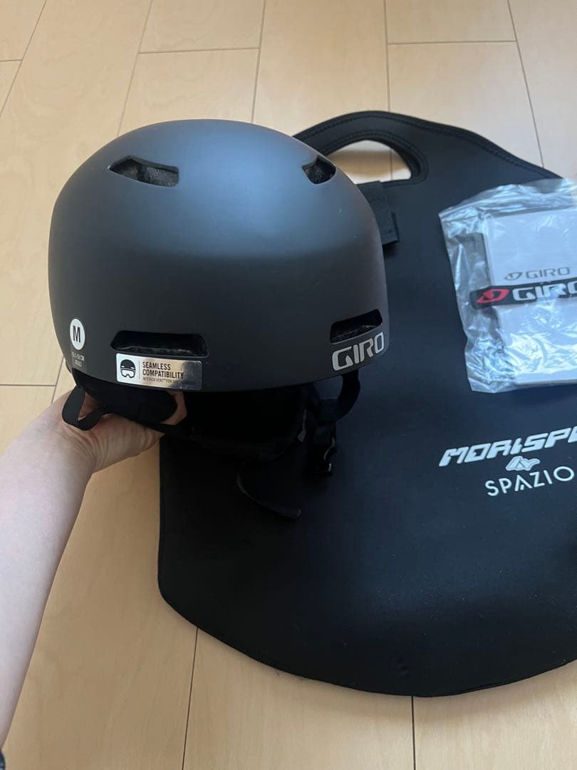 ジロ GIRO／ヘルメット スキー スノーボード ウィンタースポーツ