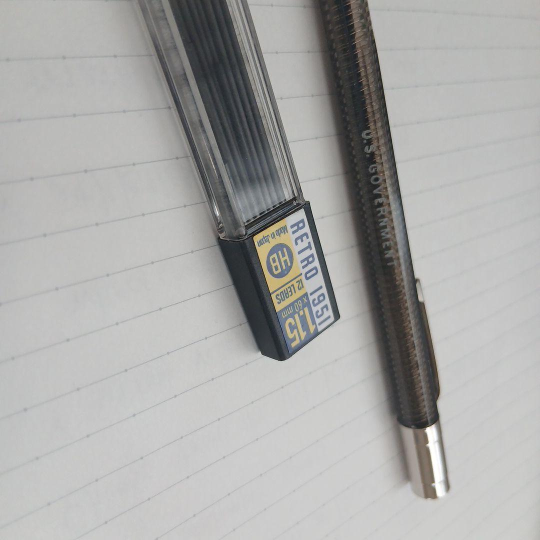 急ぎ❗値下げ⭕極希少U.S.Goverment廃盤シャーペン回転式透明軸1.18