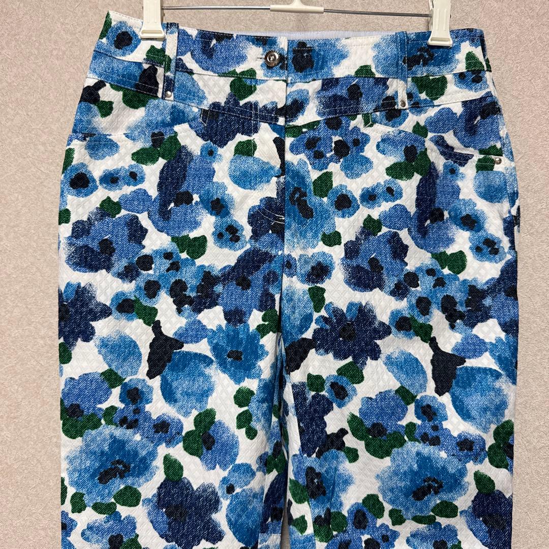 【新品タグ付】adabatアダバット・ゴルフパンツ　花柄ブルー　総柄　M