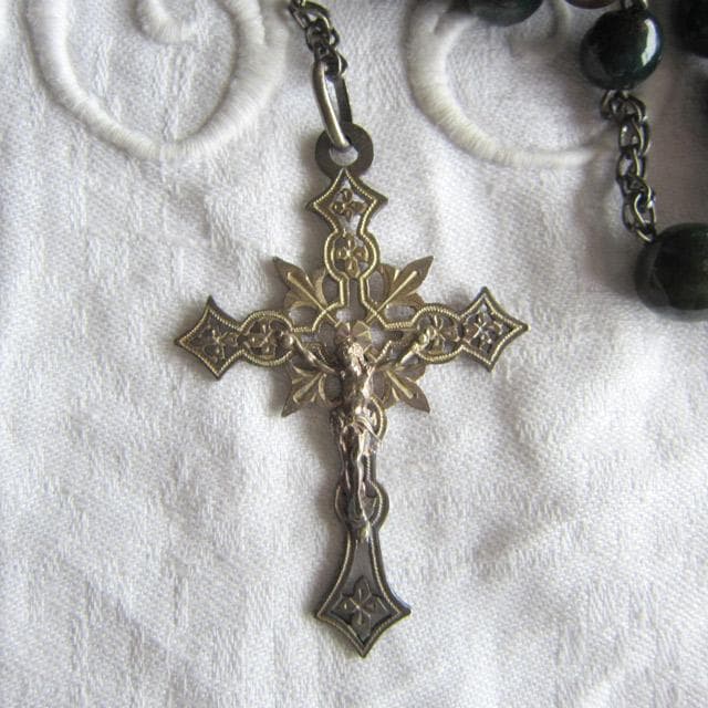 フランスアンティーク 純銀製 ロザリオ 透彫 革ケース付