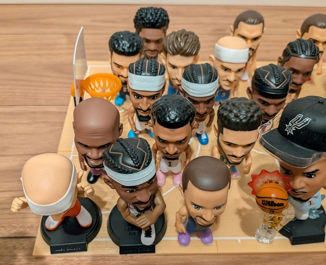NBA ballers 27体＆フルコートセット