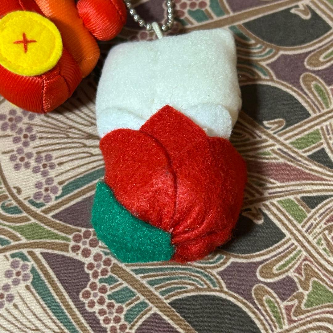 【激レア】ハローキティ お花 チューリップ キーホルダー キティちゃん