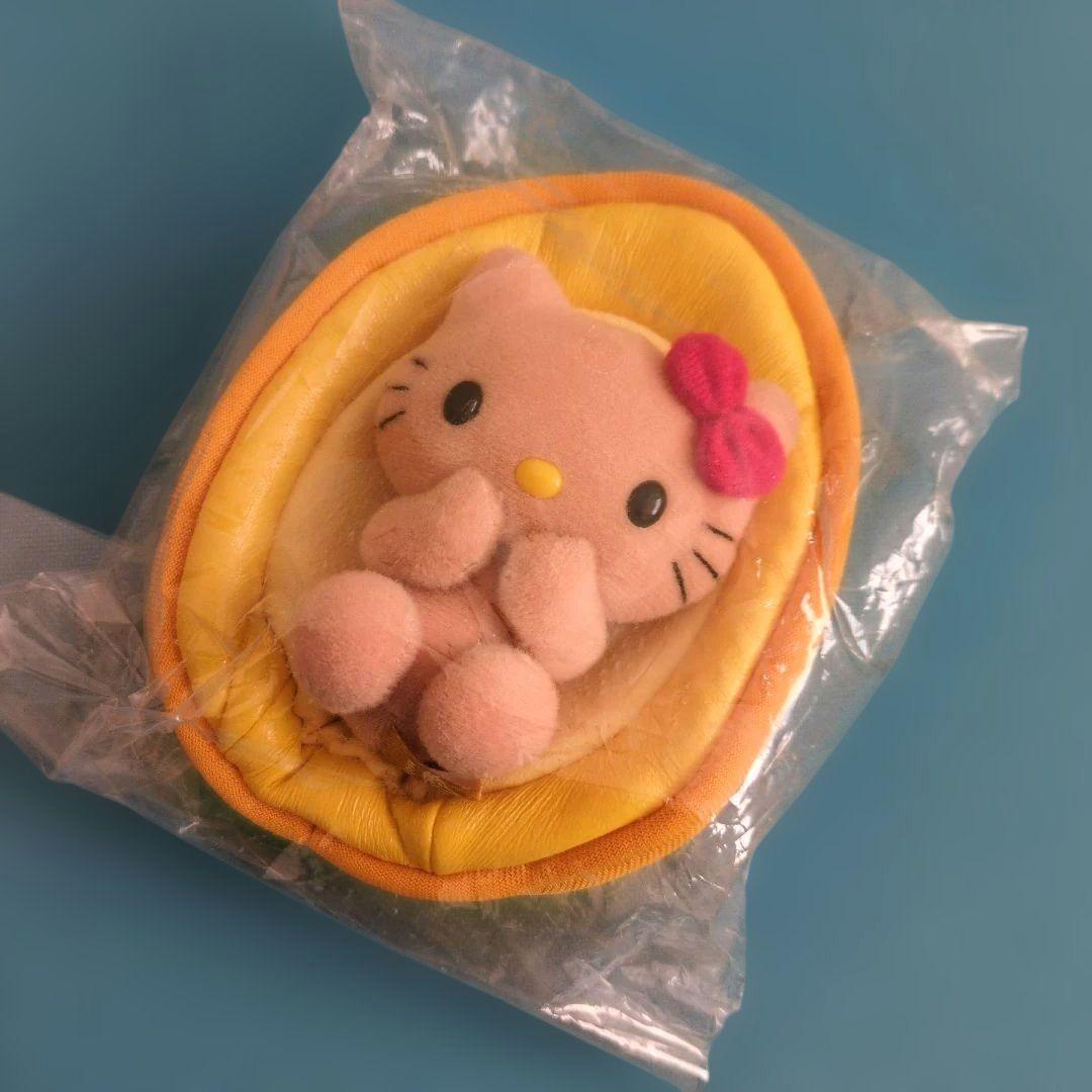 ご当地　ハローキティ　ぬいぐるみ　長崎限定　びわ